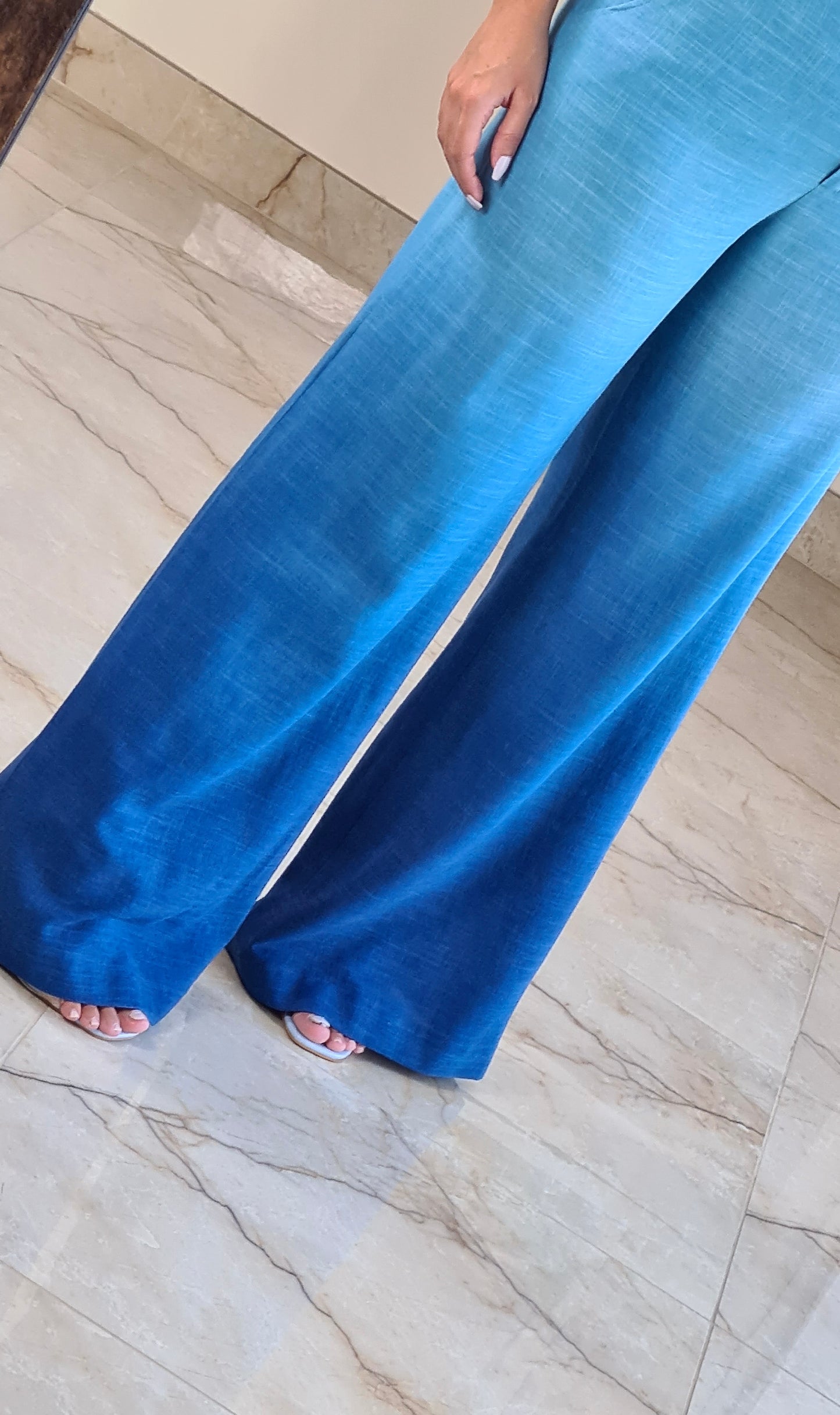 Wide Legs Pants